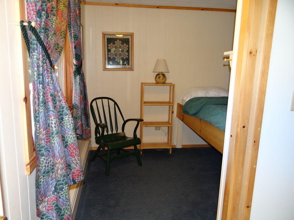 Blue Gentian Lodge At Magic Mountain Londonderry ภายนอก รูปภาพ